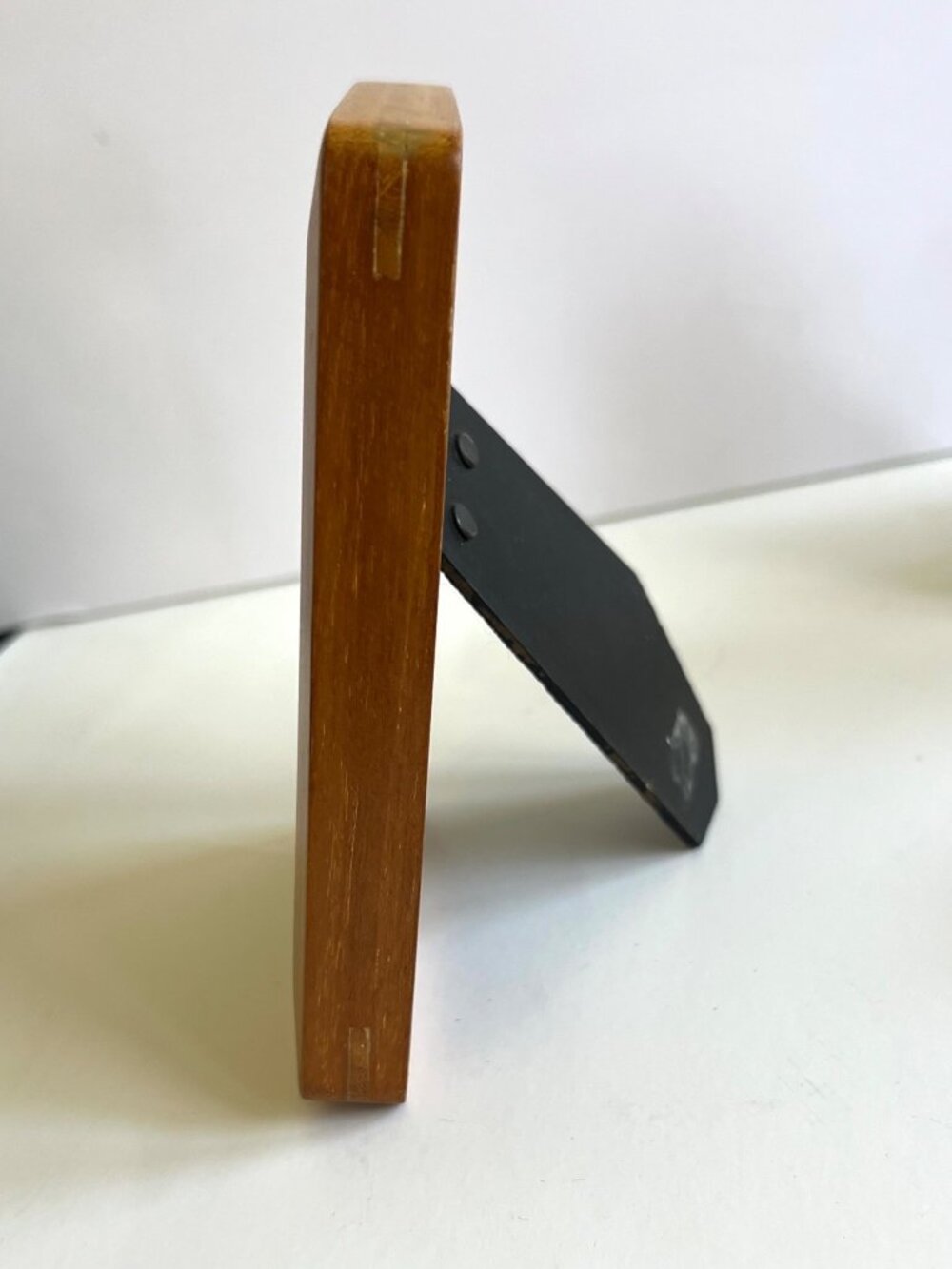 Mid-century Modern Rounded-edge Photo Frame Set - Picture 5 of 5